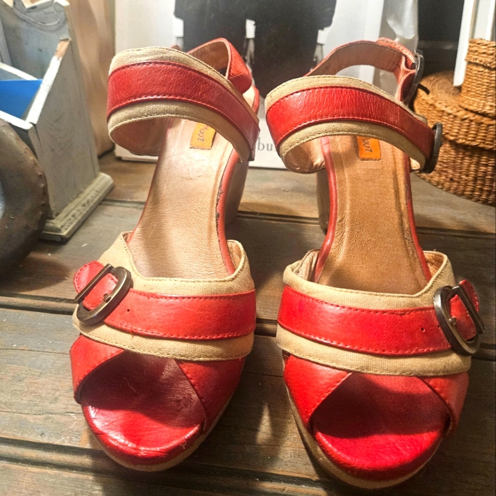 MIZ MOOZ RED& BEIGE LEATHER WEDGES.PEEP TOE.DOUBLE ADJUSTABLE STRAPS.SO STYLISH!